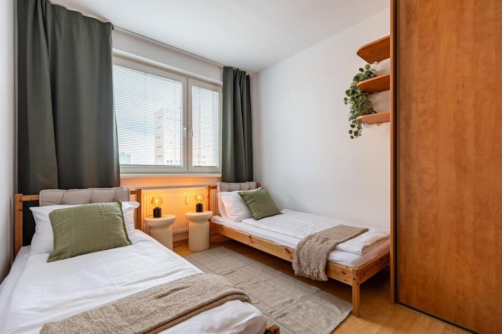 Duna Retreat: City Serenity Братислава Экстерьер фото